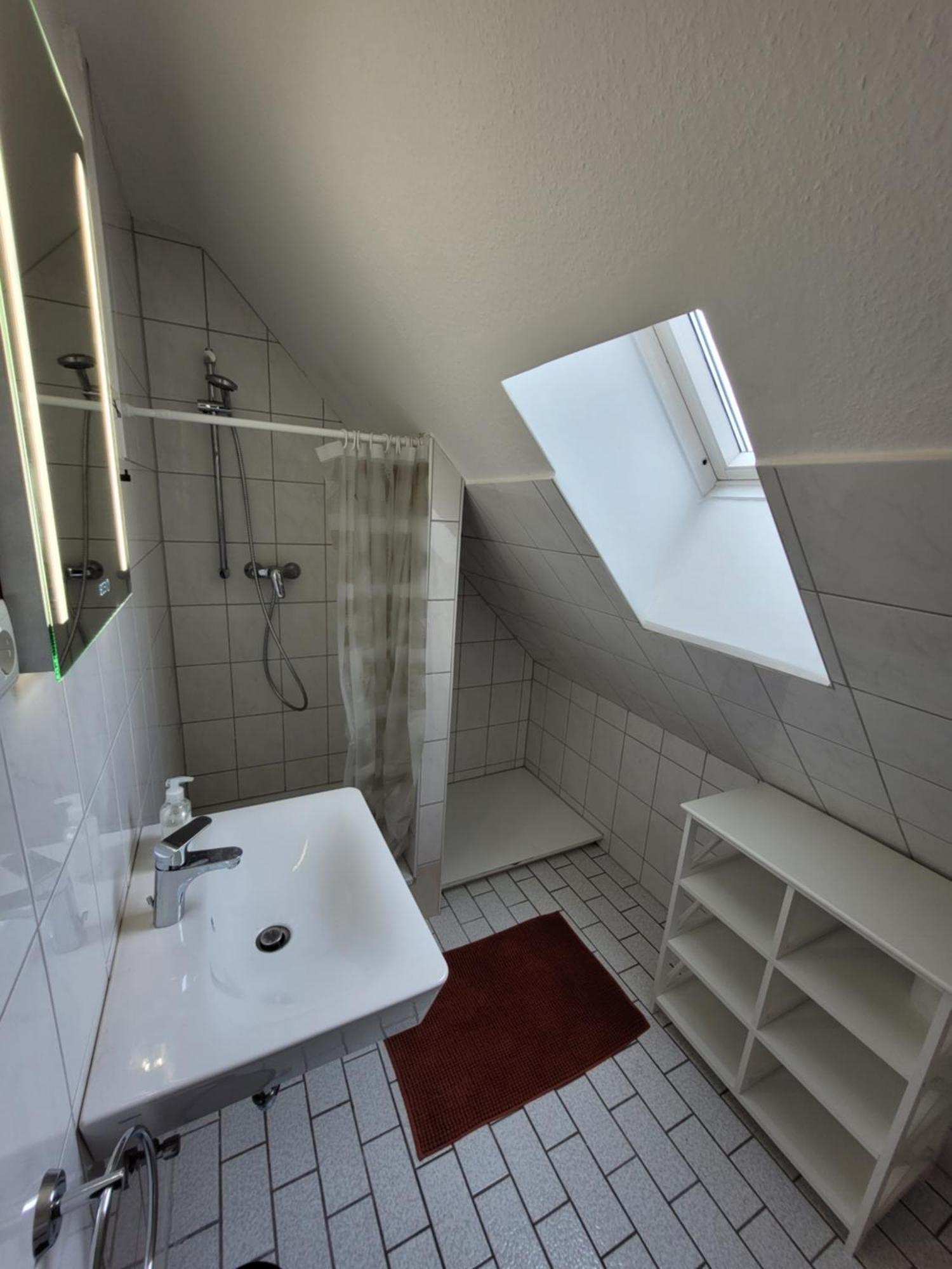 Guesthouse Wi Rooms ยือลิคช์ ภายนอก รูปภาพ